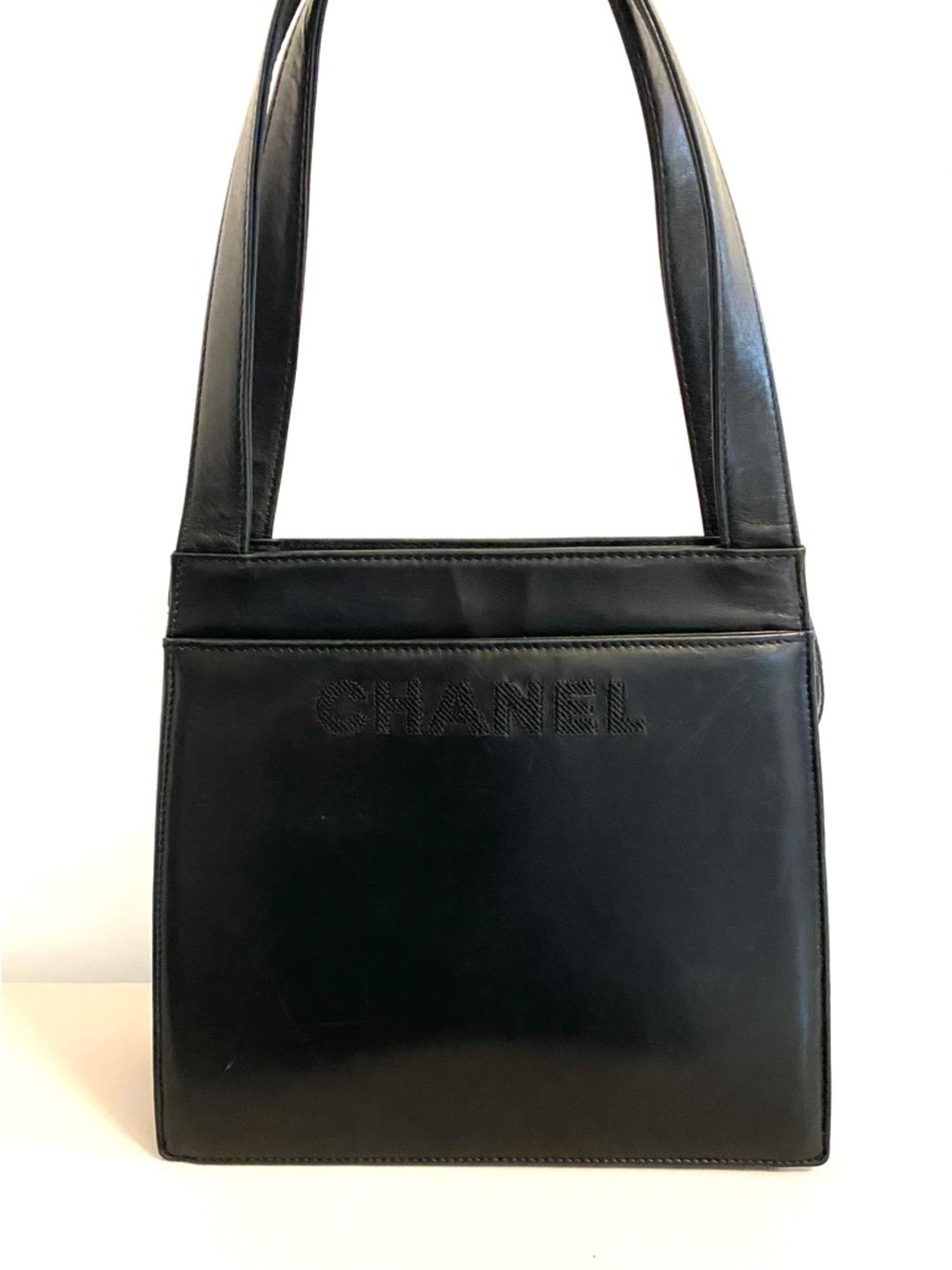 Vintage 90’s Chanel Leather Purse